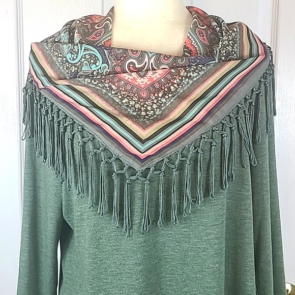 One World Blouse With Scarf - Picture 2 of 11